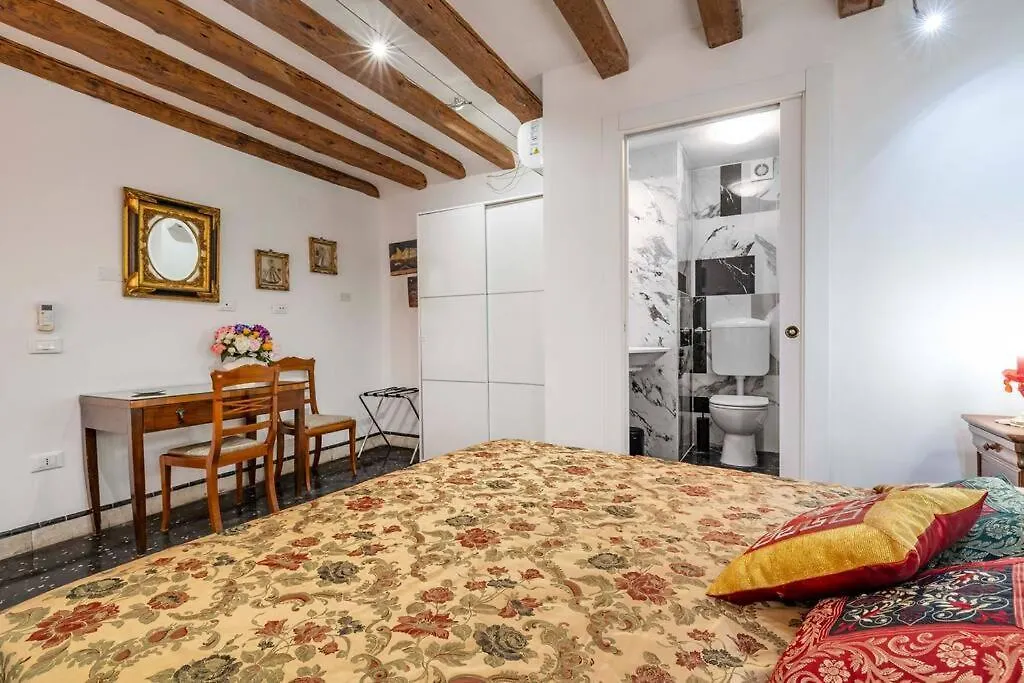 Ferienwohnung Ca' Mandorla 027042Loc09523 Venedig Apartment