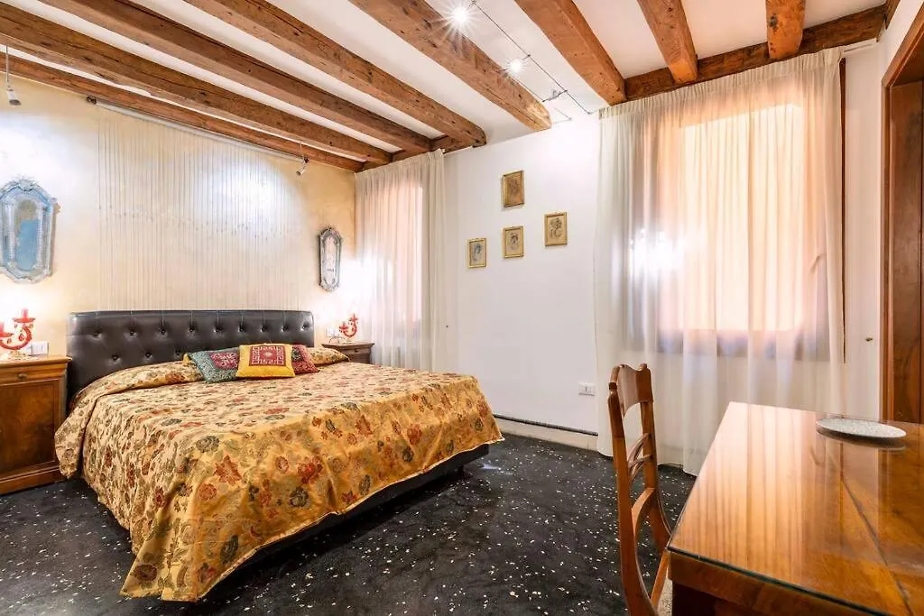 Apartment Ferienwohnung Ca' Mandorla 027042Loc09523 Venedig